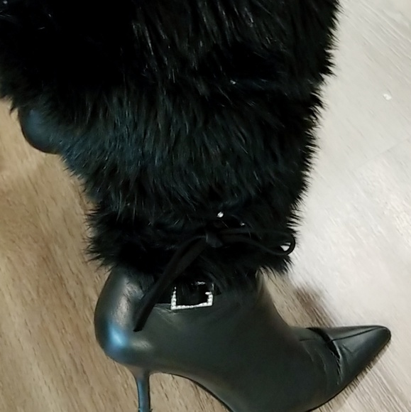 Colin stuart Black Faux Fur Booties - Picture 6 of 10